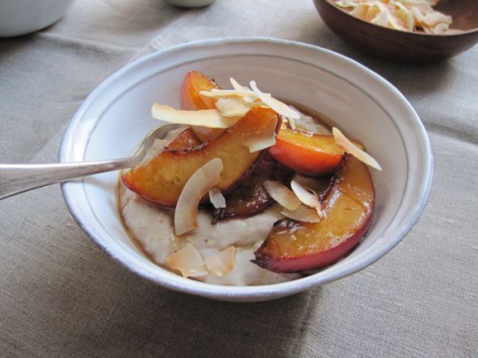 Coconut breakfast pudding with sautéed nectarines