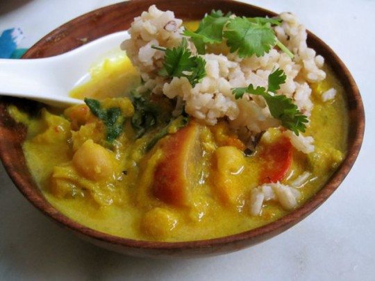 Coconut curry with brown jasmine rice blend
